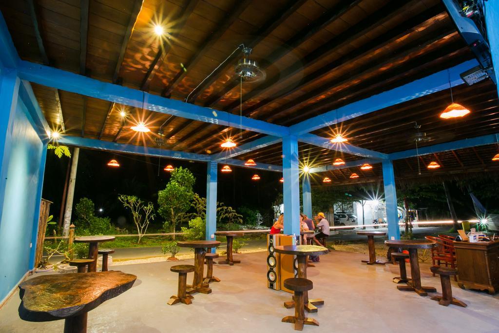 Full Moon Hostel Нуса-Пеніда Екстер'єр фото