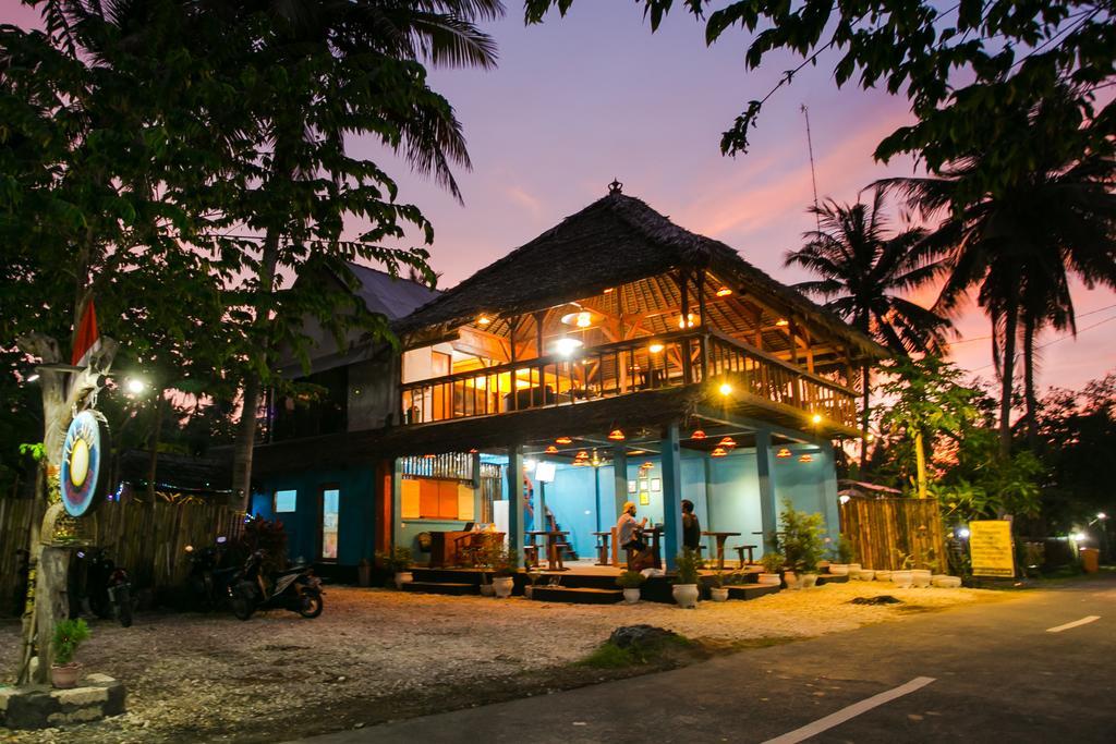 Full Moon Hostel Нуса-Пеніда Екстер'єр фото