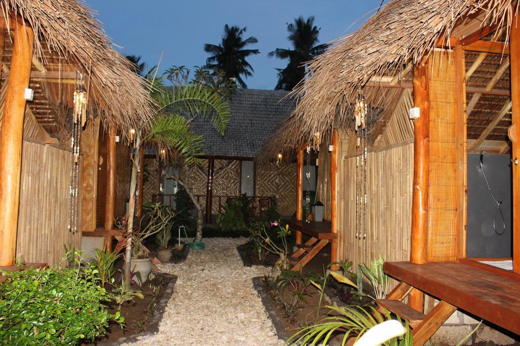 Full Moon Hostel Нуса-Пеніда Екстер'єр фото